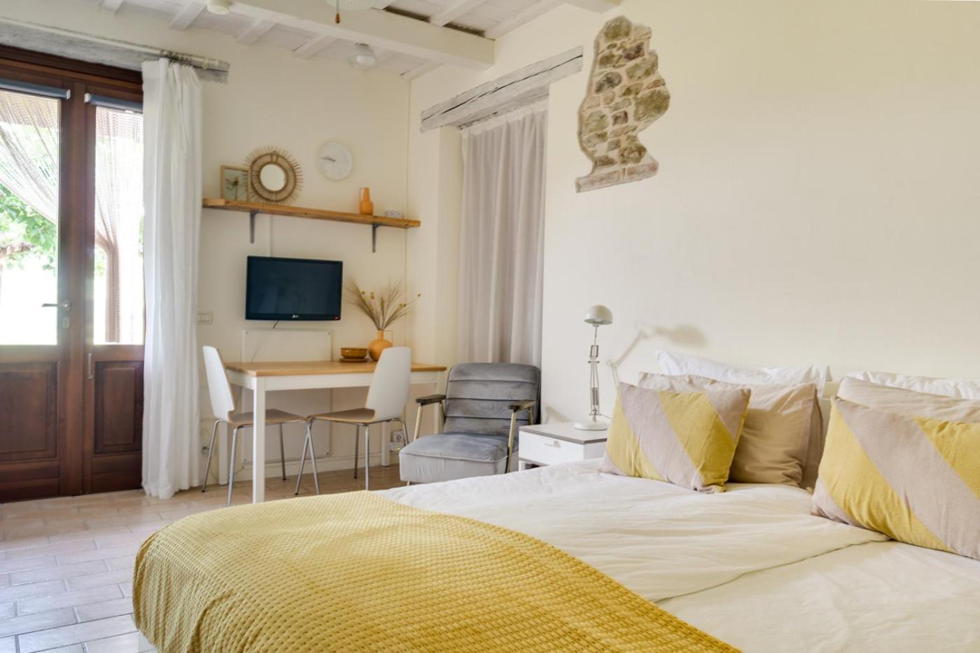 Rosa Nel Pozzo Apartments And B&B San Pietro  エクステリア 写真