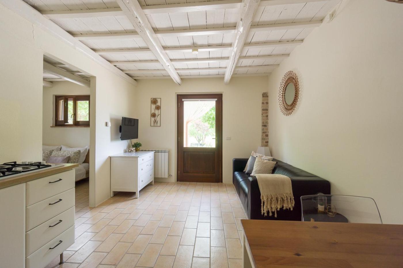 Rosa Nel Pozzo Apartments And B&B San Pietro  エクステリア 写真