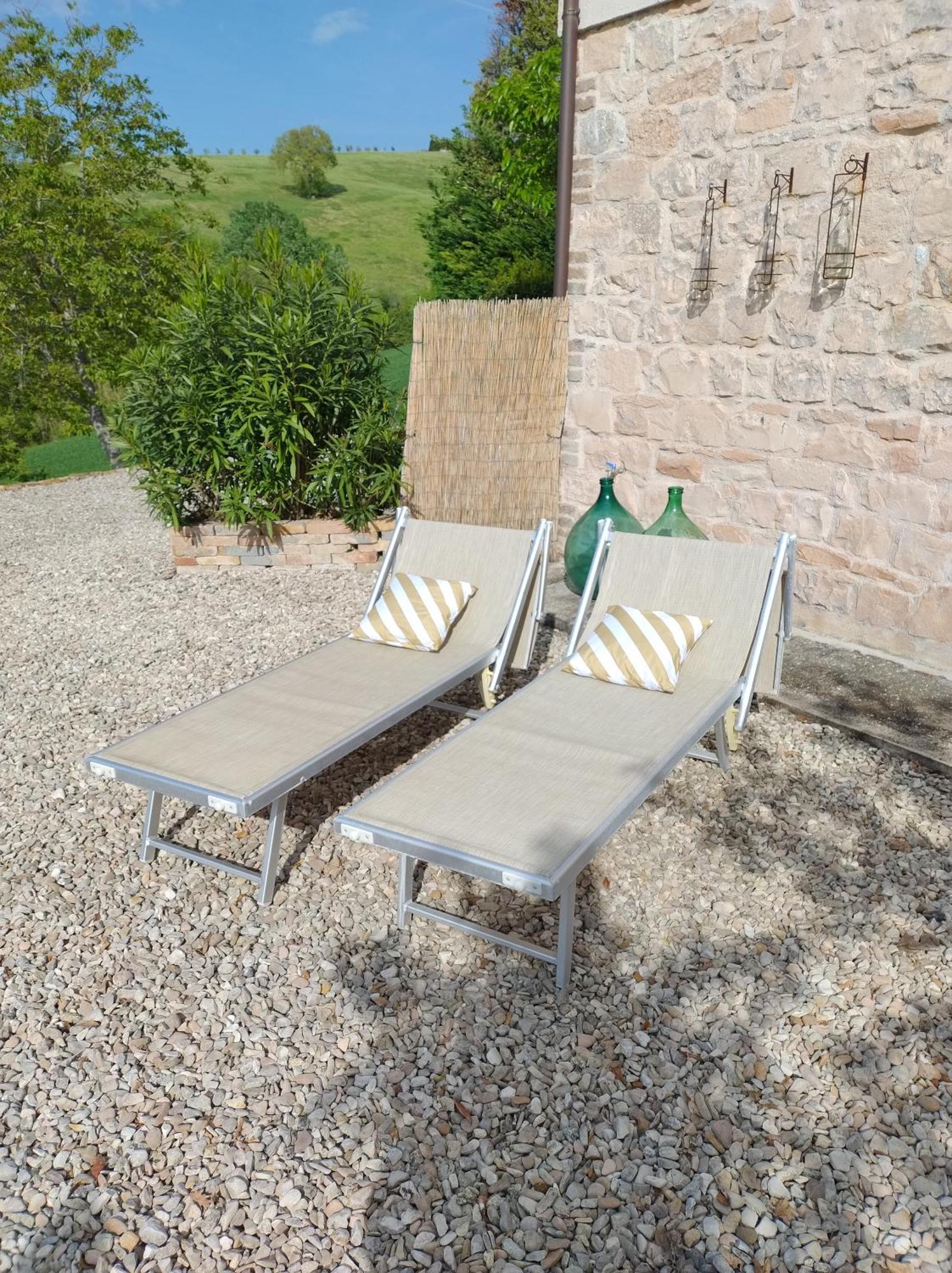 Rosa Nel Pozzo Apartments And B&B San Pietro  エクステリア 写真