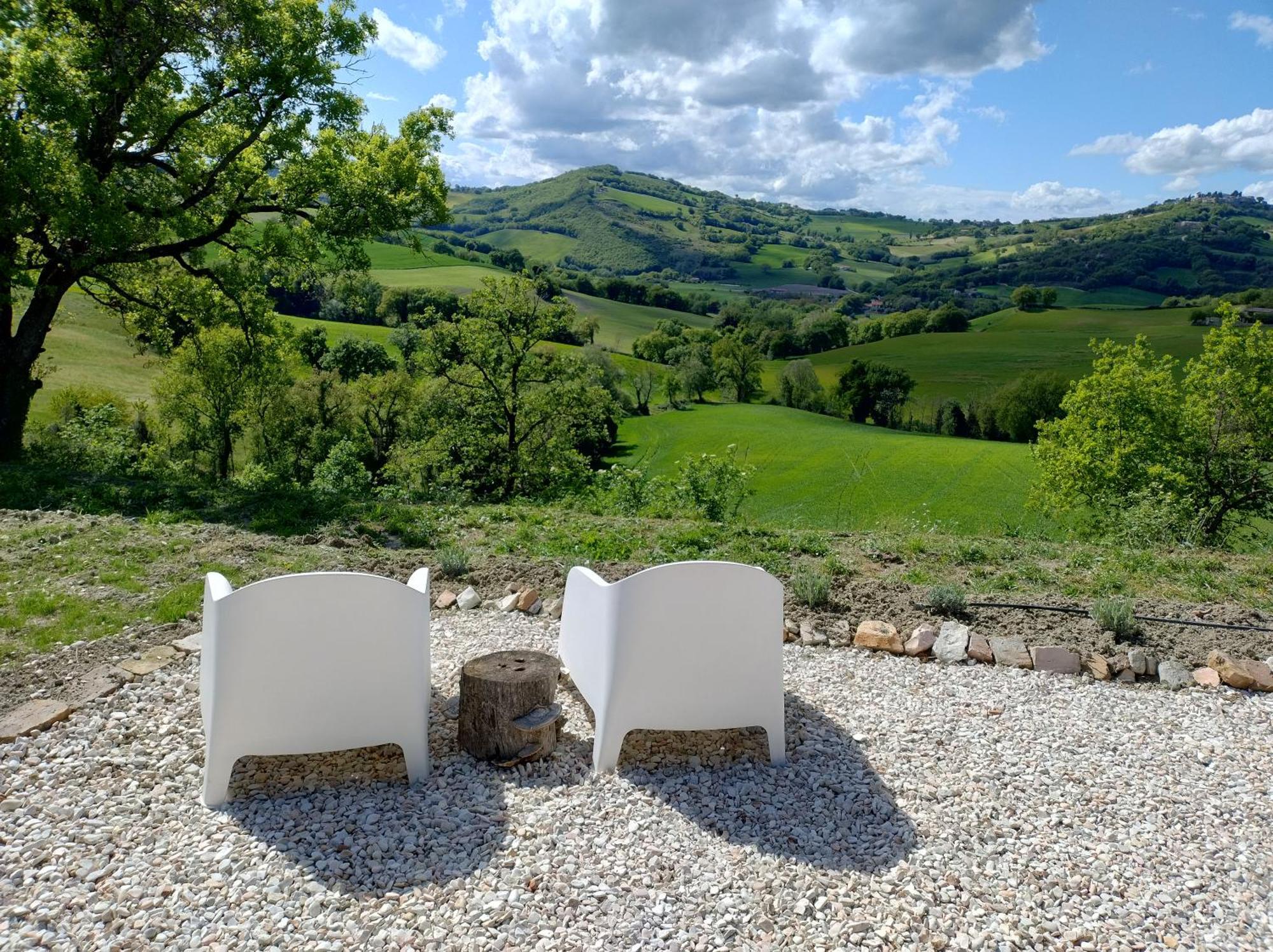 Rosa Nel Pozzo Apartments And B&B San Pietro  エクステリア 写真